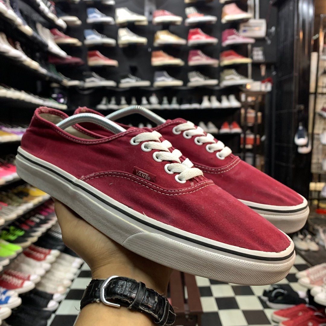 Vans Authentic, Men's Fashion, Footwear, Sneakers on Carousell