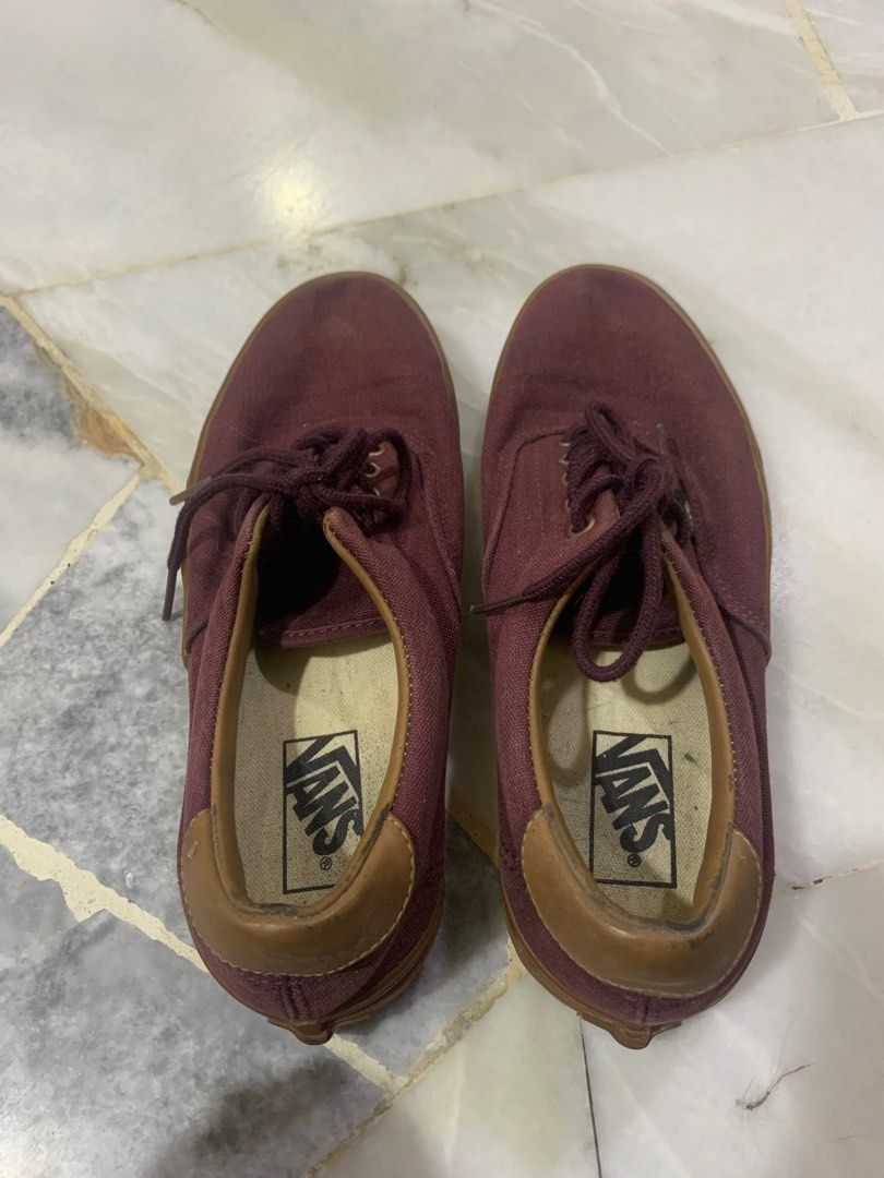 Maroon vans on sale with brown sole