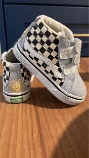 (Category: ) located in . Submitted by BGosh (Listing ID 1264109893, Image 1). Description: .
