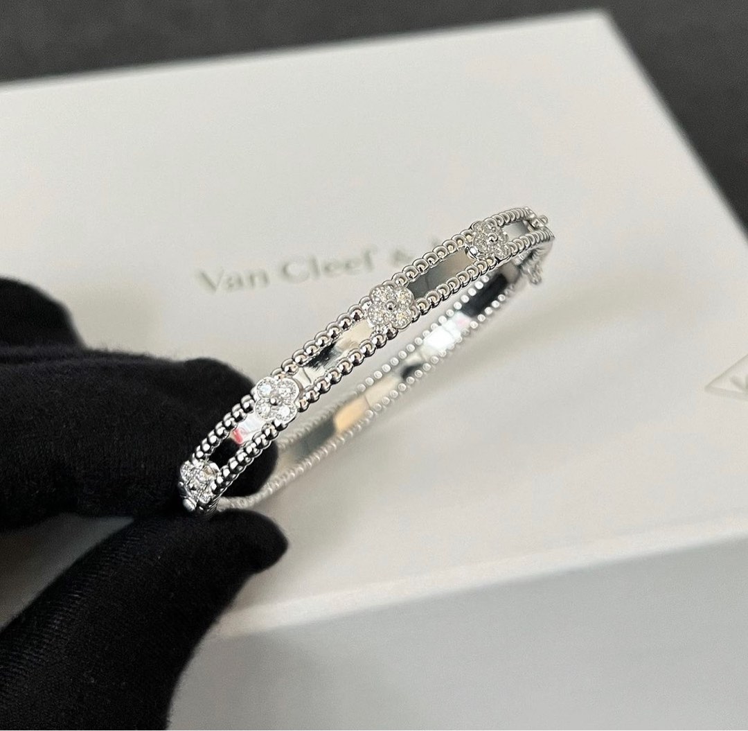 Vca perlee clover bracelet on sale