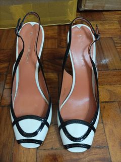 (Category: ) located in . Submitted by 2009perla (Listing ID 1264109116, Image 1). Description: .