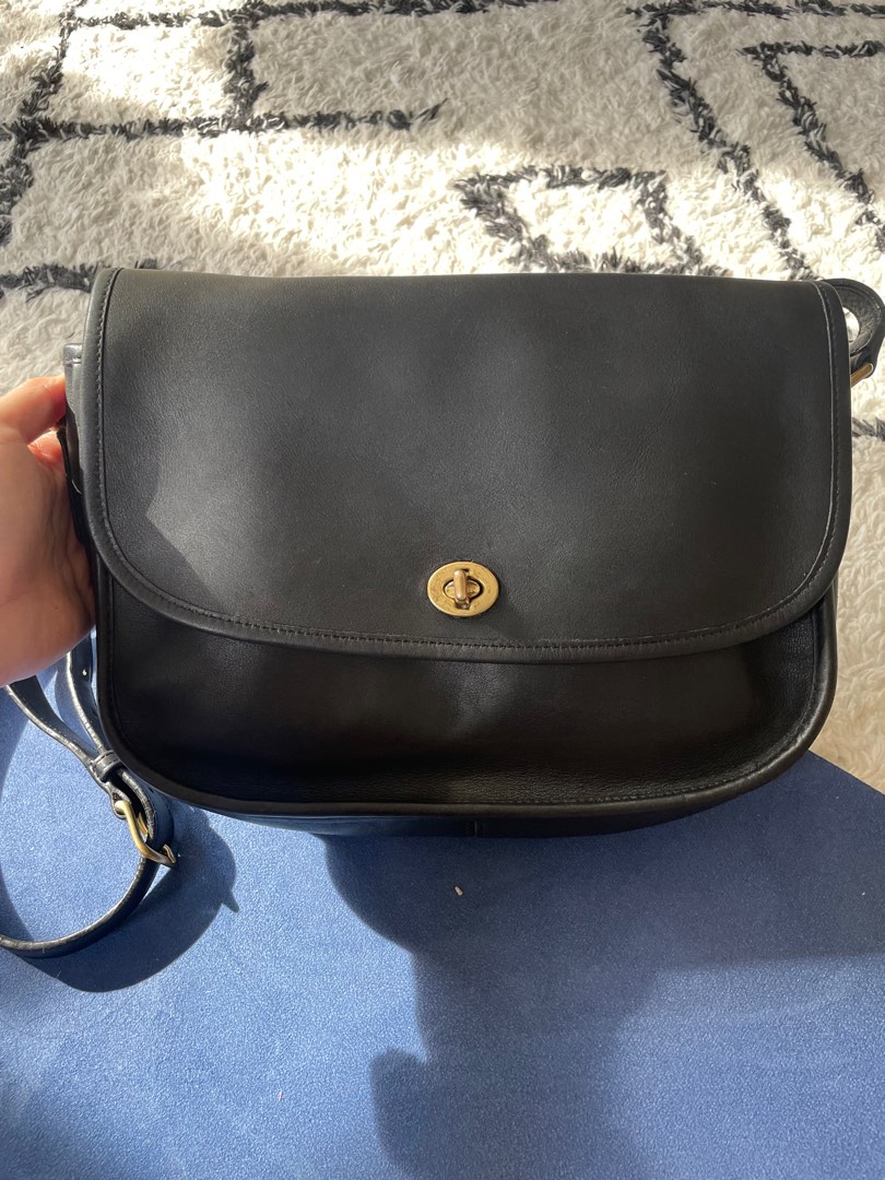 Vintage coach city bag Women s Fashion Bags Wallets Shoulder
