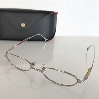 由 bbbobbbb (刊登 ID 1264228563，圖片 1) 提交，位於 的 (類別：)，說明：。