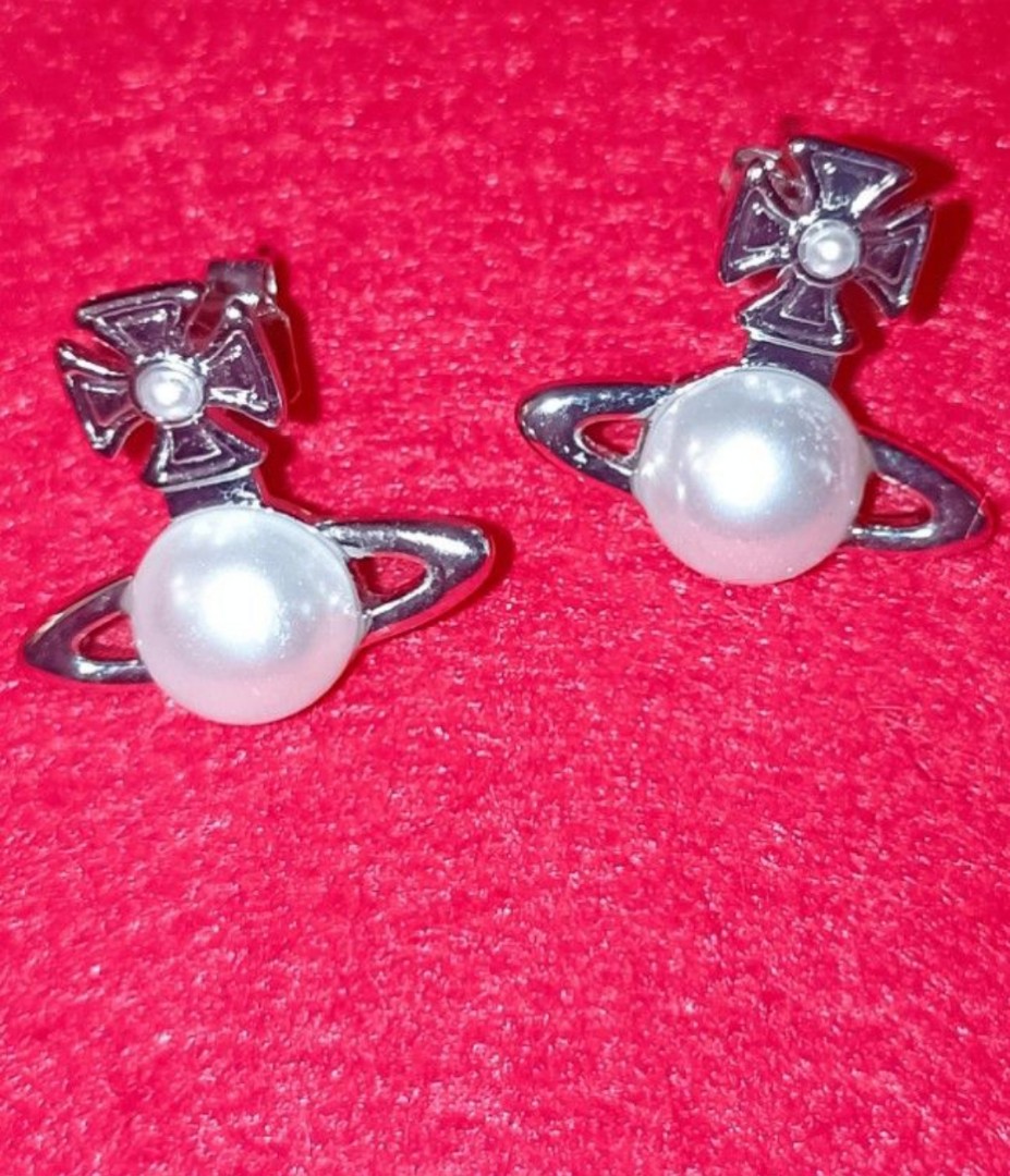 Vivienne westwood pearl earrings, Women's Fashion, Jewelry & Organizers ...