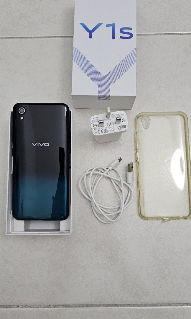 Vivo y1s hotsell black