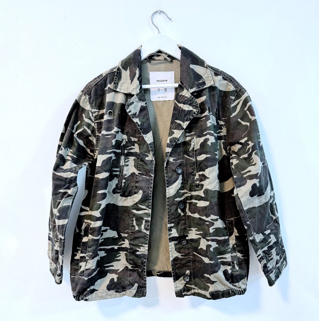 Women Pull and Bear Army Jacket Size S