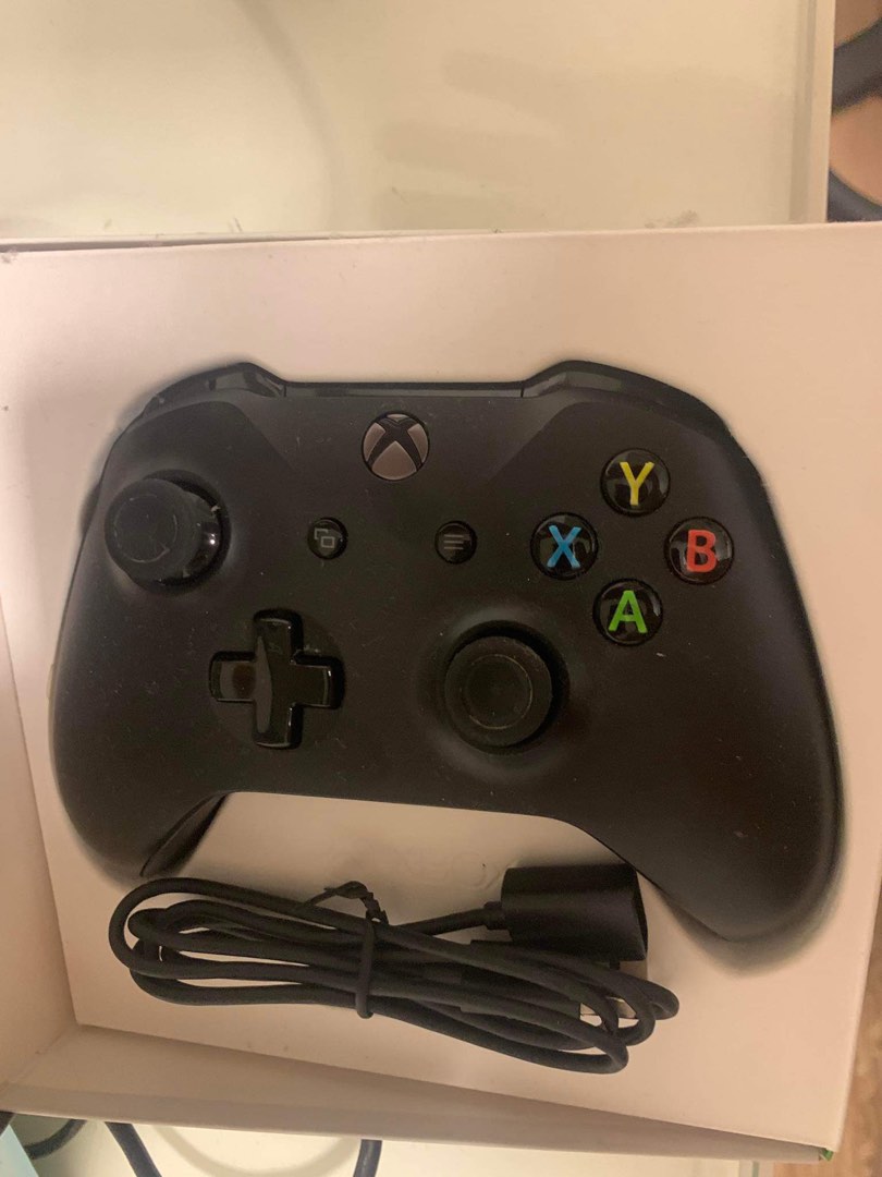 Xbox controller, Video Gaming, Video Game Consoles, Xbox on Carousell