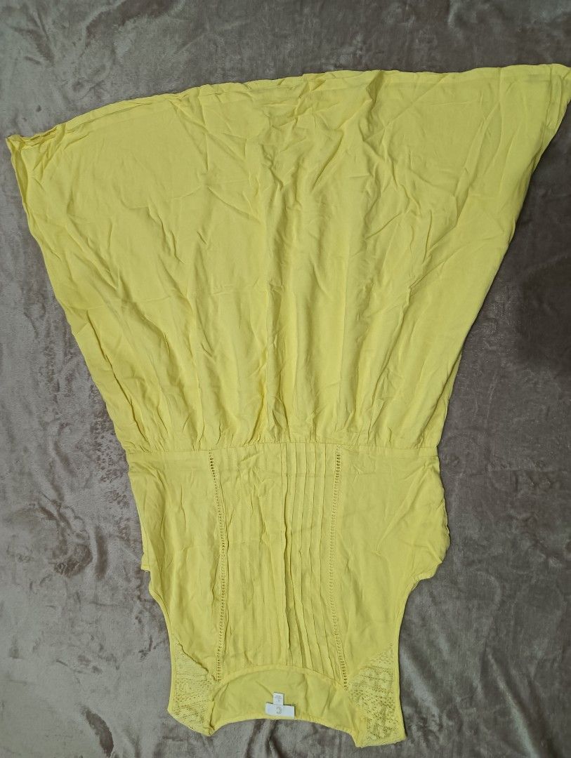 Yellow Dress Cotton (L) (Category: Dresses) located in Mandaluyong City. Submitted by dizeshop (Listing ID 1264174317, Image 2). Description: padala from US. Large to XL. Cotton fabric. decluttering.