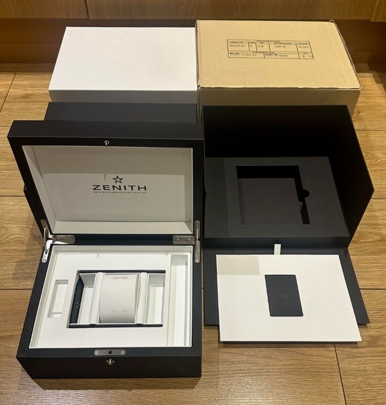 Zenith Watchbox, Luxury, Watches on Carousell