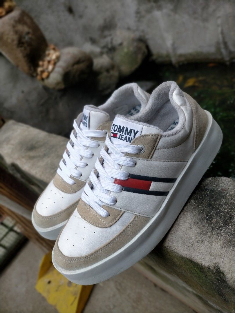 Tommy hilfiger discount white shoes men