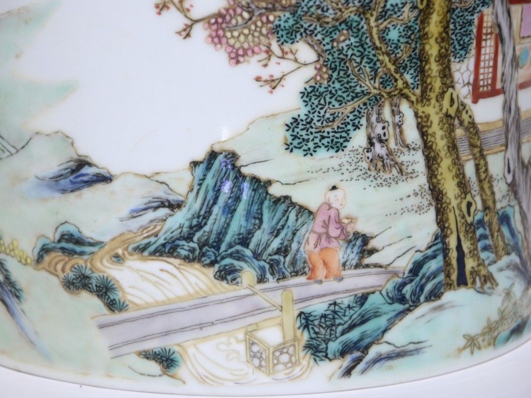 古董瓷器收藏：清雍正款粉彩人物故事紋書卷筒（清中期）收藏品級別興趣