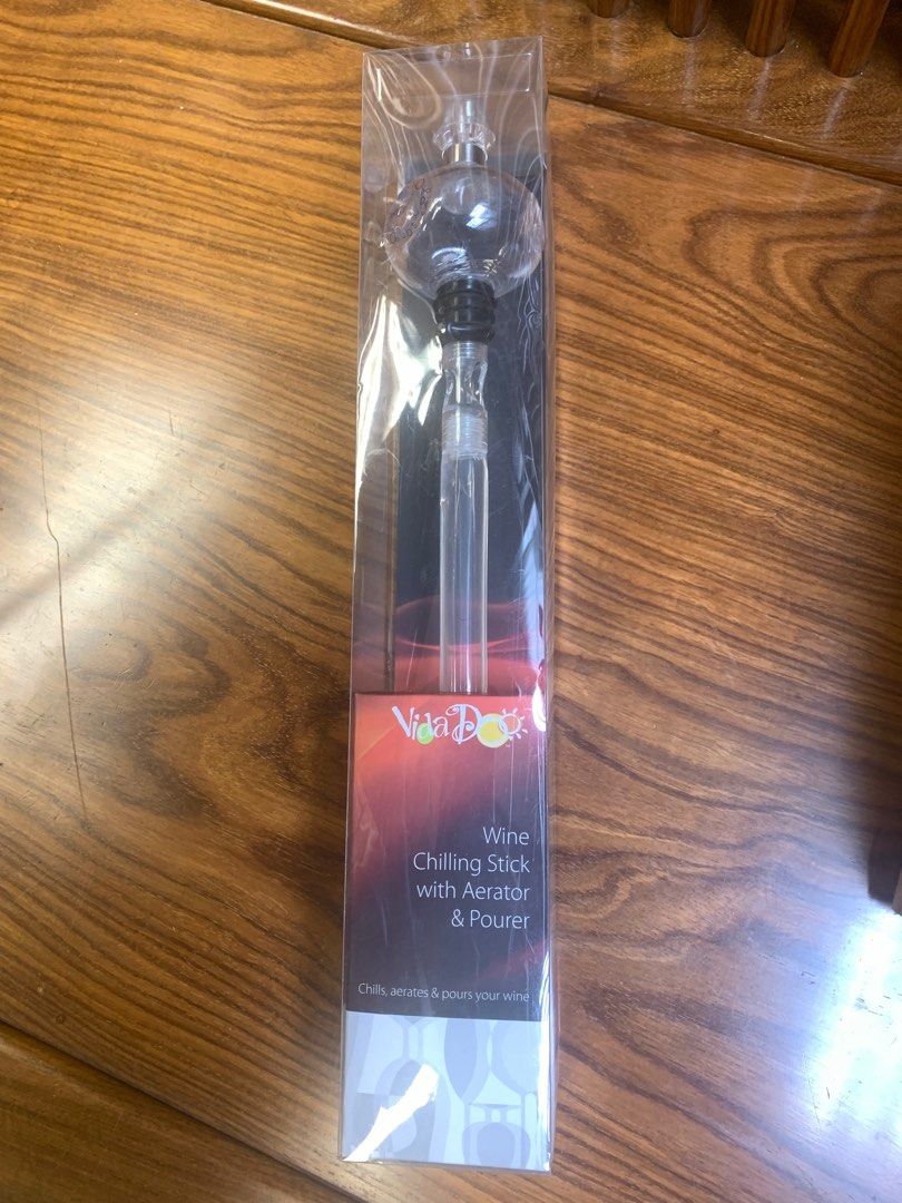全新 New 醒酒器 Wine Chilling Stick with Aerator & Pourer, 嘢食 & 嘢飲, 酒精飲料
