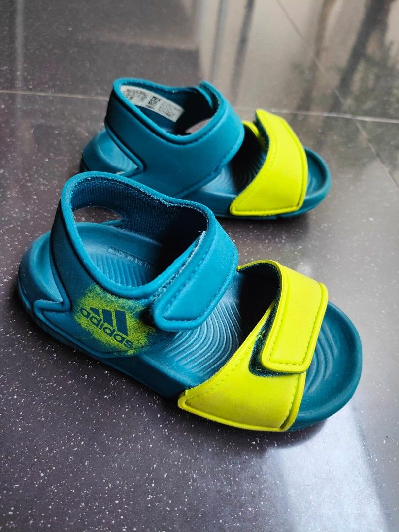Adidas Sandal Original, Bayi & Anak, Lainnya di Carousell