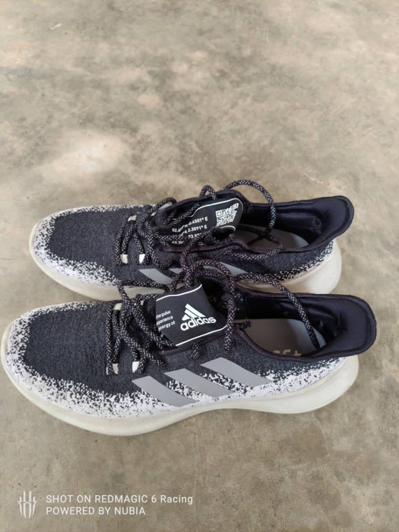 Adidas Sensebounce UK9.5 Men s Fashion Footwear Sneakers on