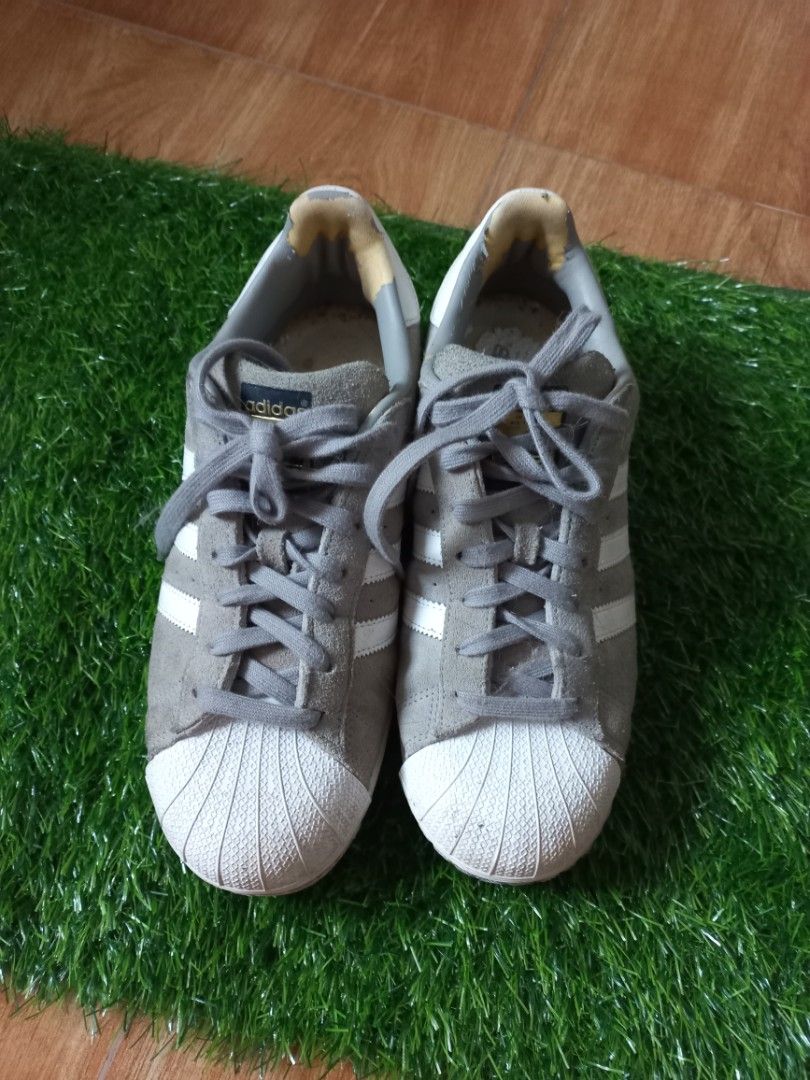 ADIDAS SUPERSTAR SUEDE Mens US 8 in Solid Gray