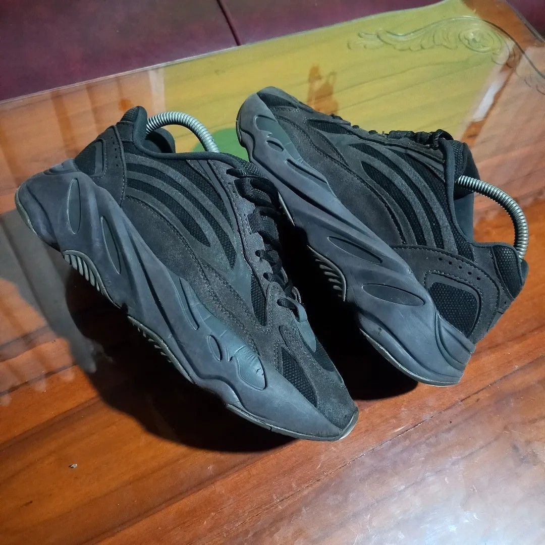 Adidas yeezy 700 top v2 vanta 50