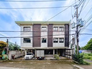 AFPOVAI Ph 1 400sqm Apartment Fort Bonifacio Taguig City For Sale