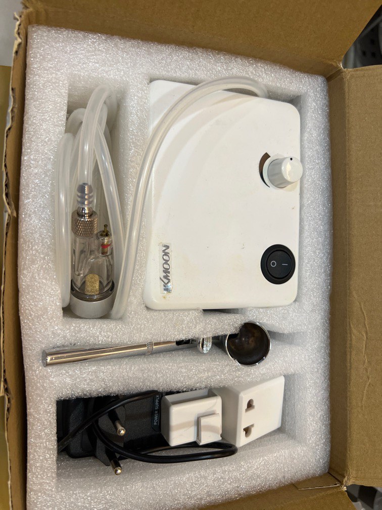 Airbrush Machine (used with edible ink), Hobbies & Toys, Stationery ...