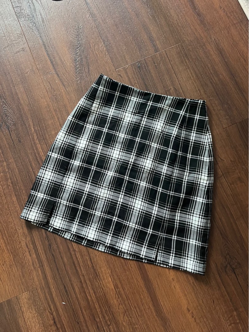 Black and white plaid skirt brandy online