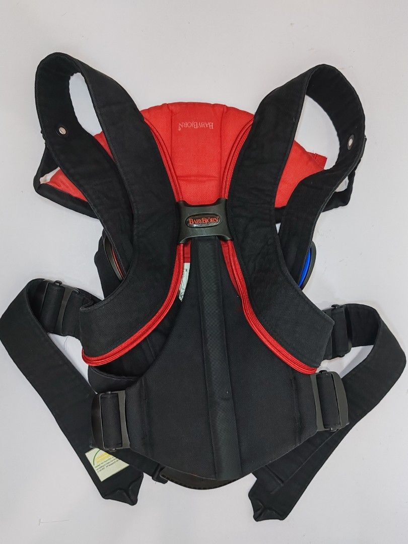 Baby bjorn carrier black clearance and red