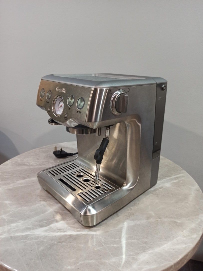 BES840 Breville Espresso / Coffee Machine, TV & Home Appliances