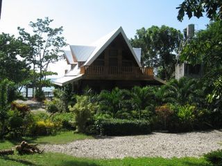 House on best beach between Puerto Princesa and El Nido
