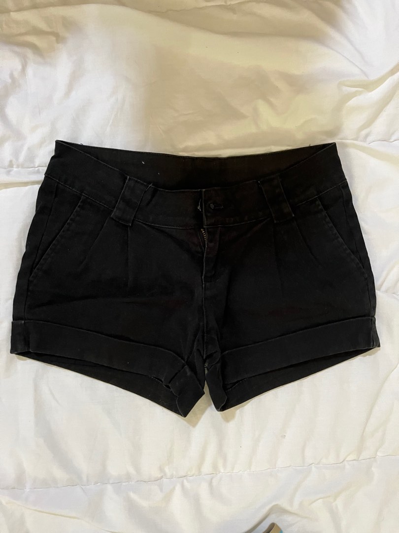 Black Short Shorts, Women's Fashion, Bottoms, Shorts on Carousell — free download