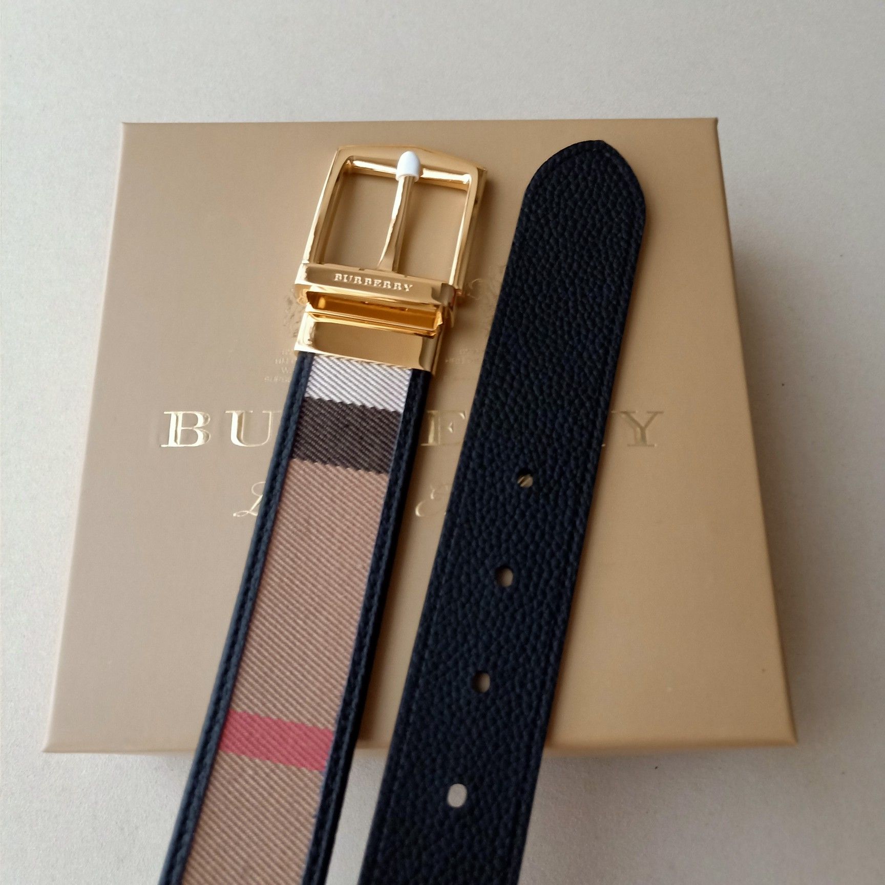 Bn Burberry belt