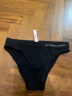BNWT Victoria’s Secret VS cheekini