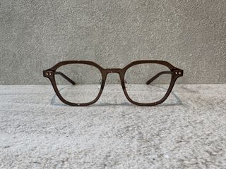 Brown hexagonal acetate frame with nosepads