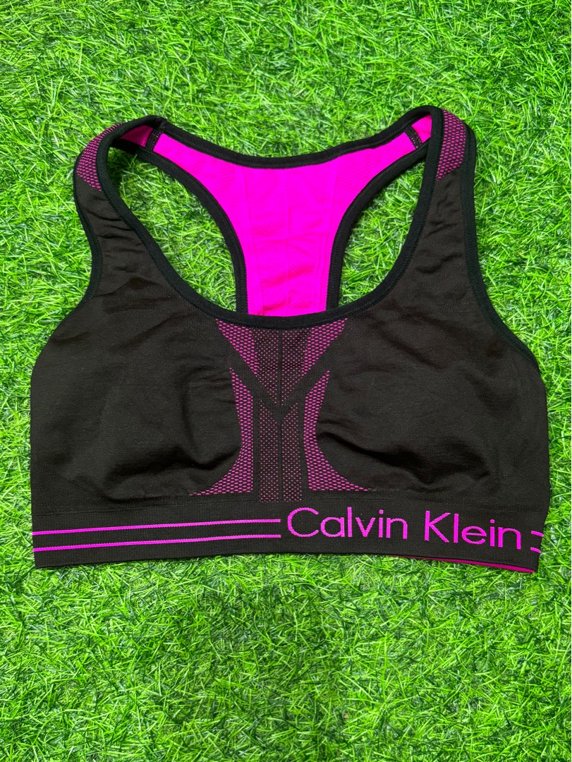 Calvin klein sportsbra, Women's Fashion, Activewear on Carousell