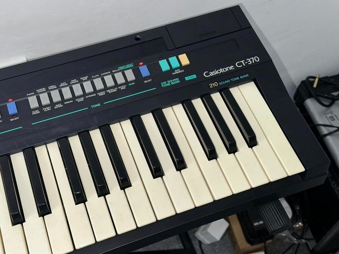 Casio ct 370 keyboard top