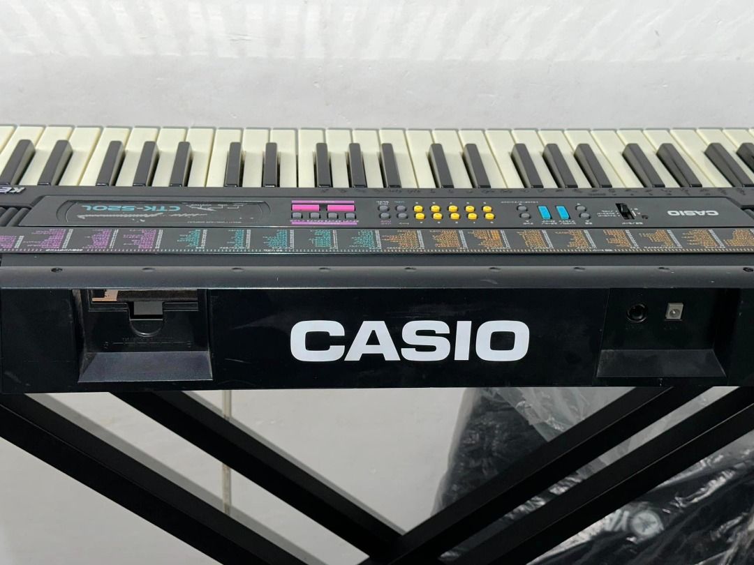Casio CTK520L Keyboard with Key Lighting, Hobbies & Toys, Music