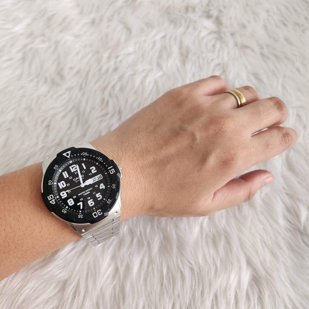 CASIO MRW-200HD-1B, Men's Fashion, Watches & Accessories, Watches on ...