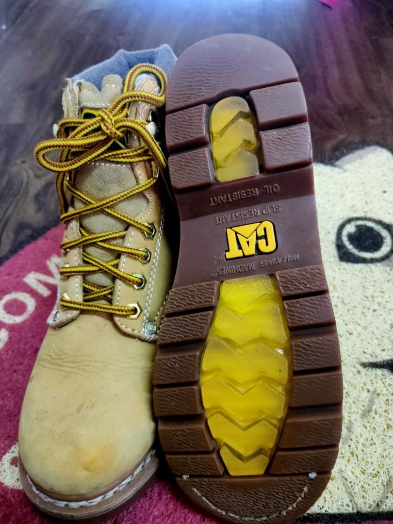 Caterpillar safety shoes (stell toe), Women's Fashion, Footwear, Boots