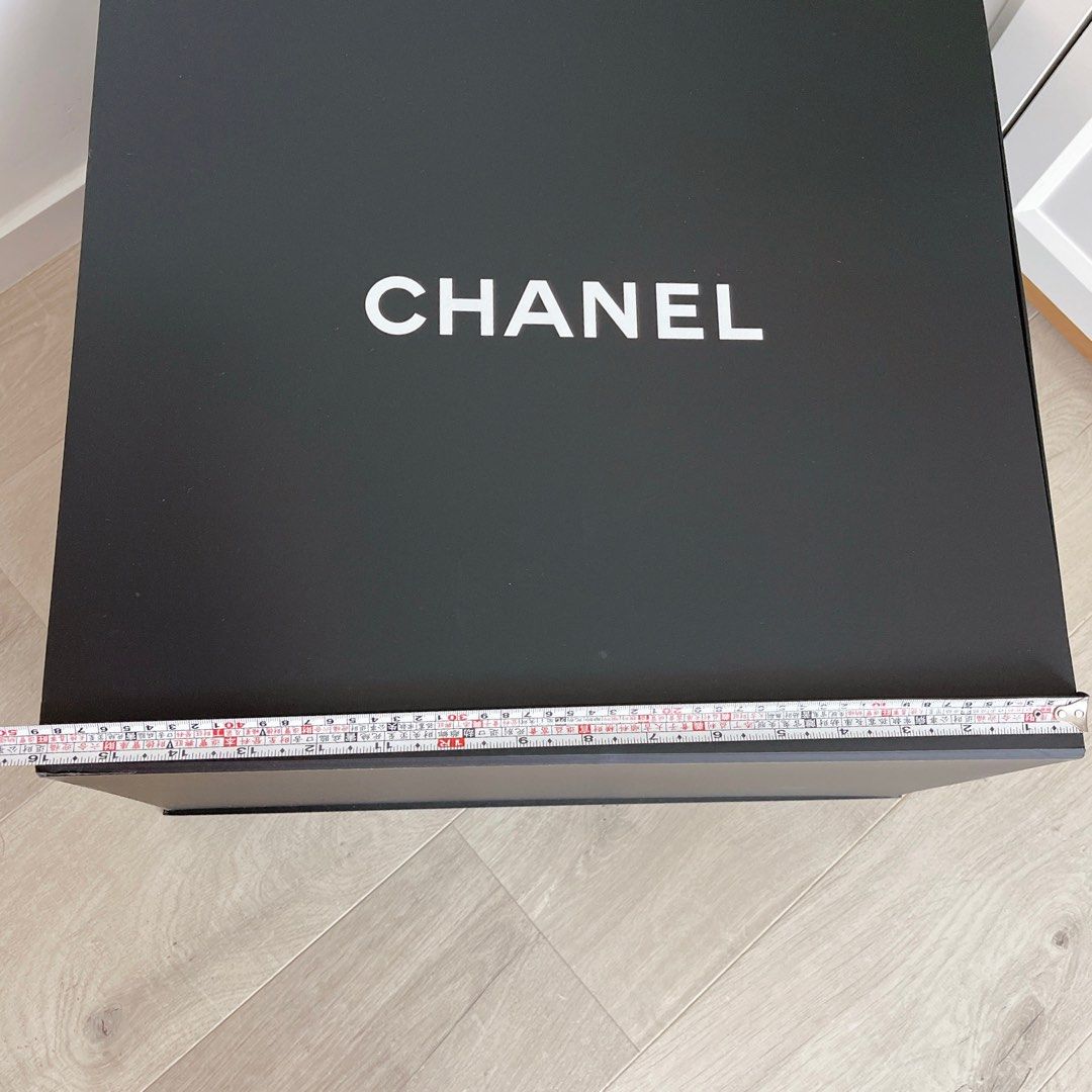 正貨Chanel Paper Box 超大大紙盒紙箱置物盒置物箱, 名牌, 飾物及配件