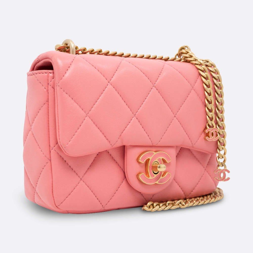💕 [SOLD] CHANEL VINTAGE CLASSIC MINI SQUARE FLAP BAG 17CM LAMBSKIN BABY  LIGHT PINK 24K GHW GOLD HARDWARE / small medium jumbo caviar plated, Luxury,  Bags & Wallets on Carousell