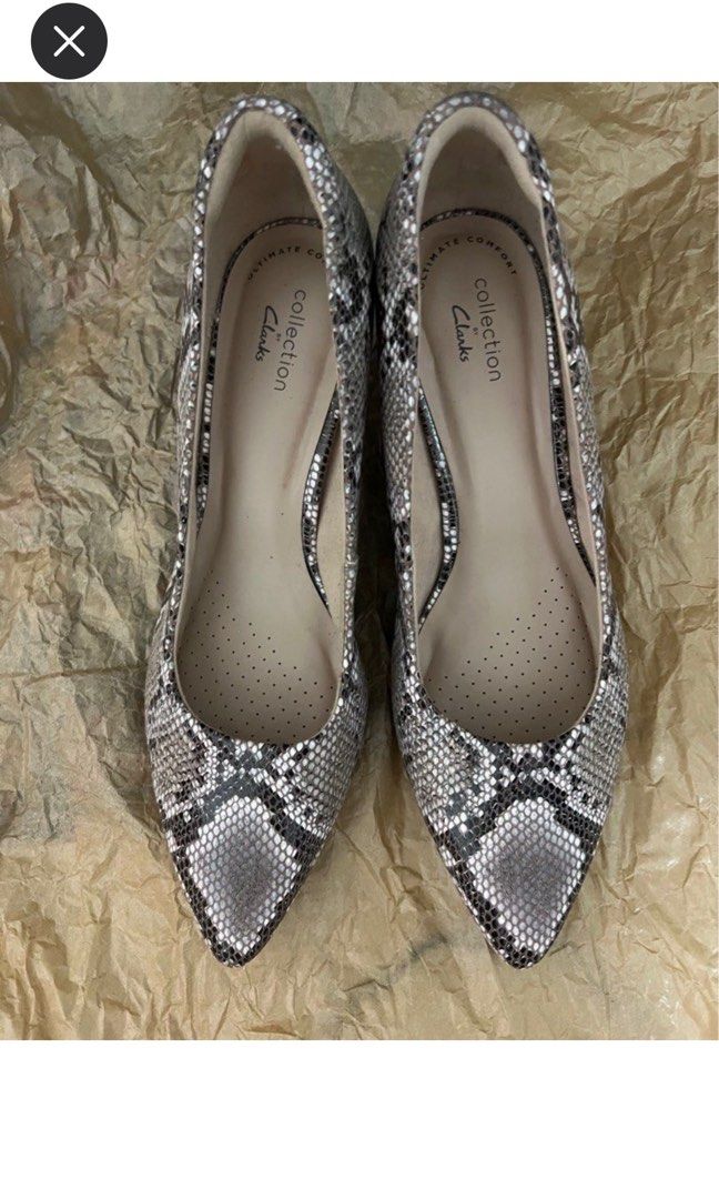 Clarks snakeskin pumps deals