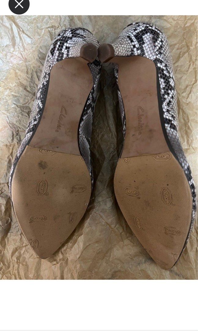 Clarks hot sale charles sandals