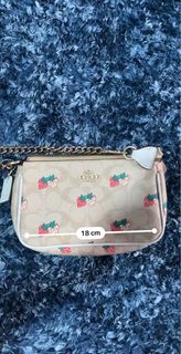 (Category: ) located in . Submitted by mrianapreloved (Listing ID 1264362442, Image 1). Description: .