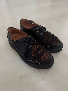 (Category: ) located in . Submitted by shoesandthings (Listing ID 1264344494, Image 1). Description: .