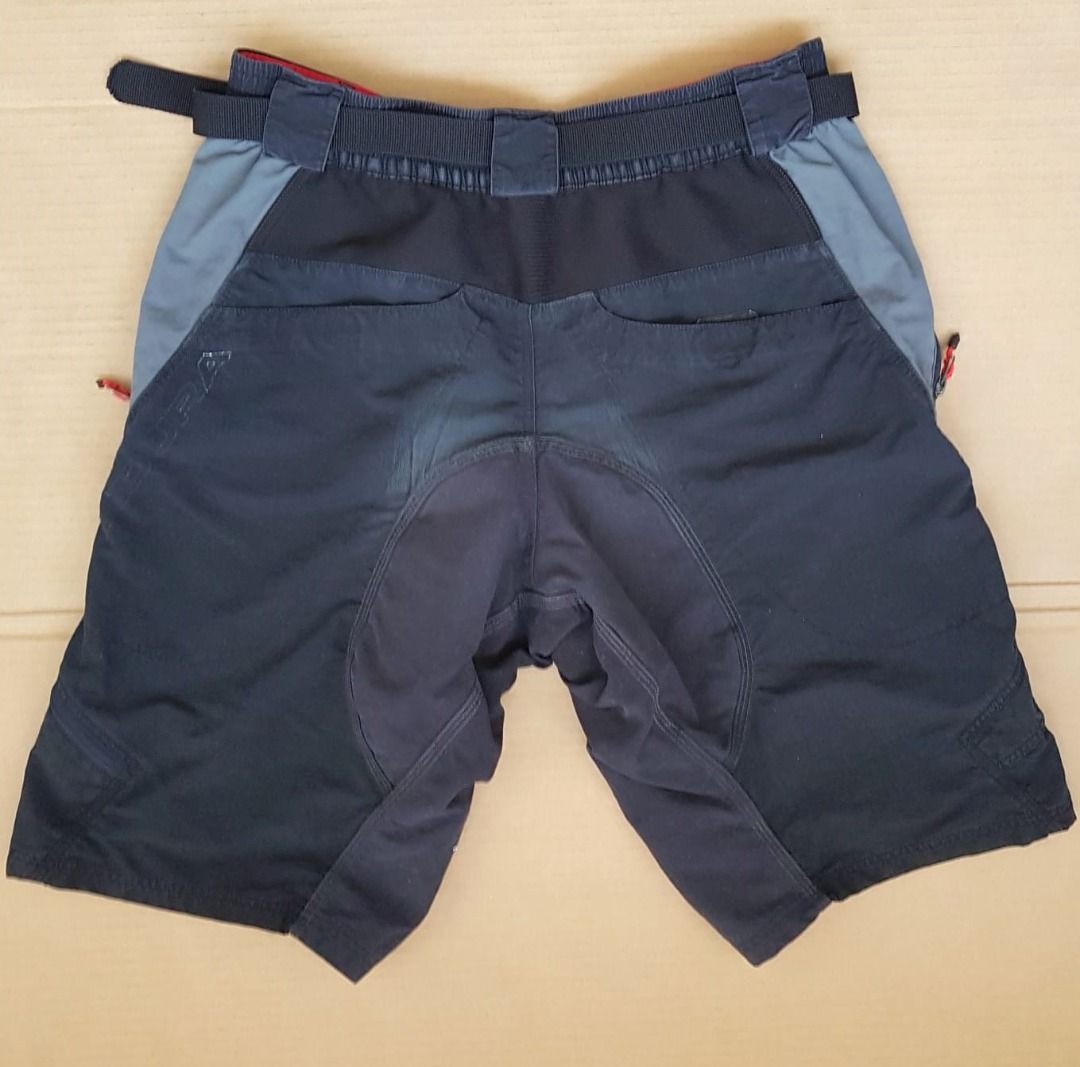 Cycle with Style Enduro Hummvee Short Bermuda Short Cargo Pants Designer Wear Original Apparels Cult Street Fashion Pop Culture Urban Style