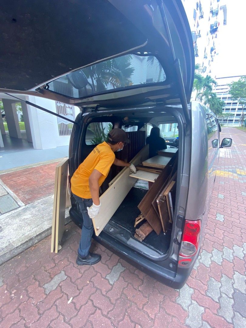 Disposal services/Furniture disposal/Mattress and bed frame disposal