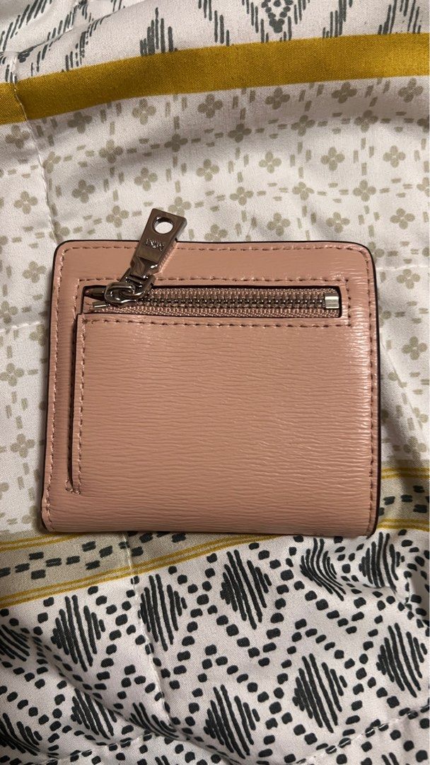 DKNY Bi fold Leather Wallet Women s Fashion Bags Wallets
