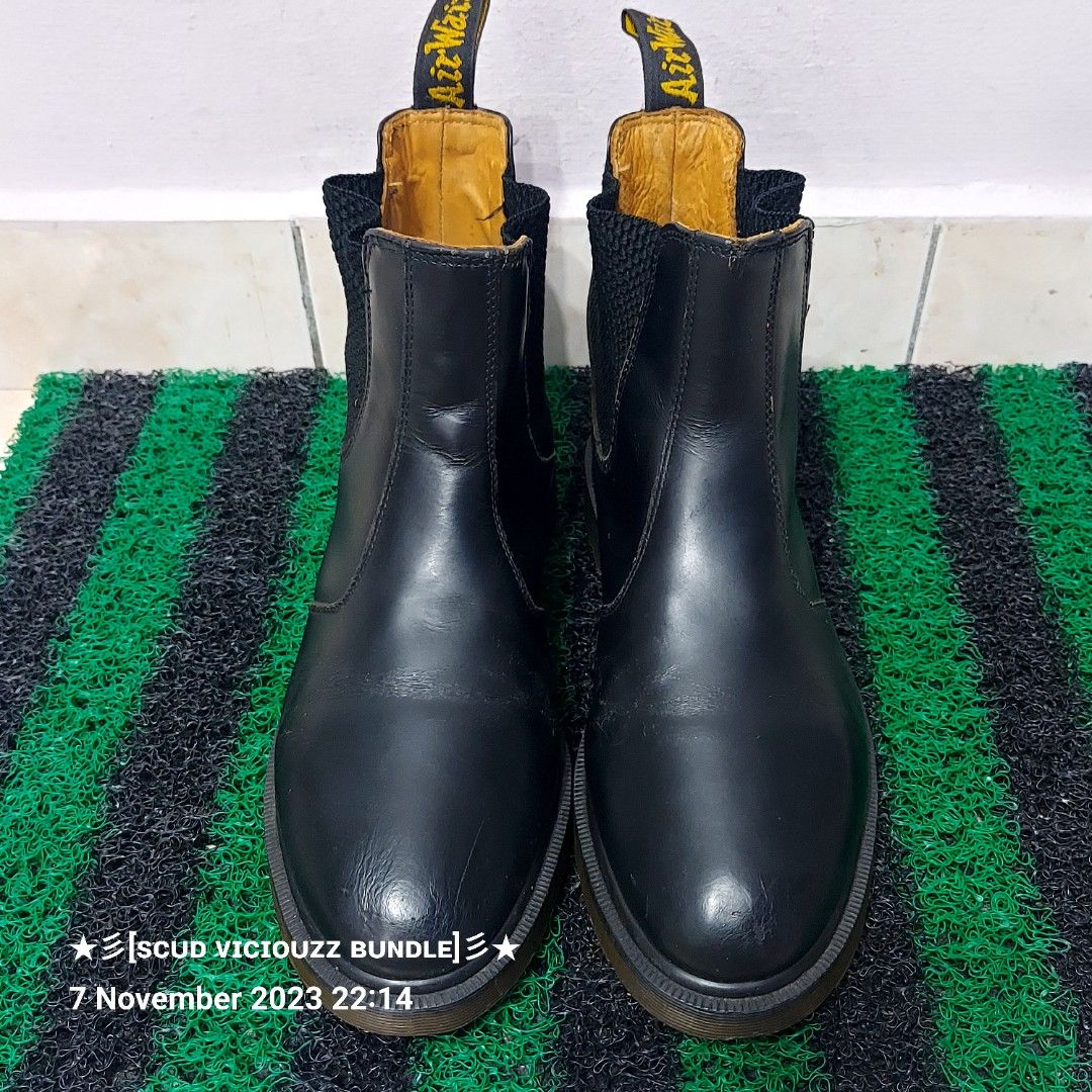 Second hand deals chelsea boots