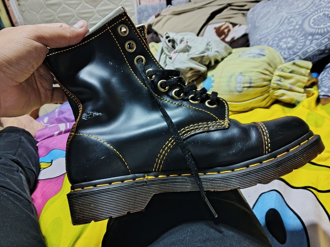 Dr martens cappers, Men's Fashion, Footwear, Boots on Carousell