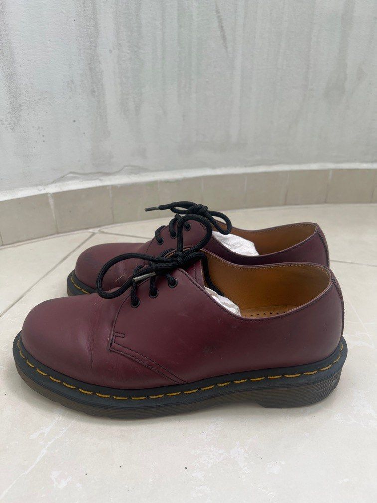 Dr martens maroon low cut deals