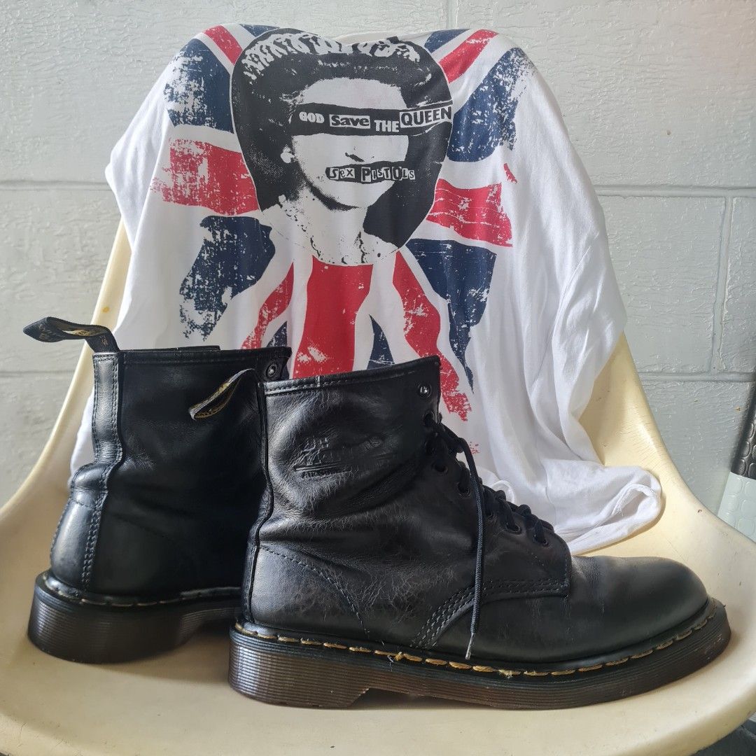 Dr. Martens size 6.5UK Men s Fashion Footwear Boots on Carousell