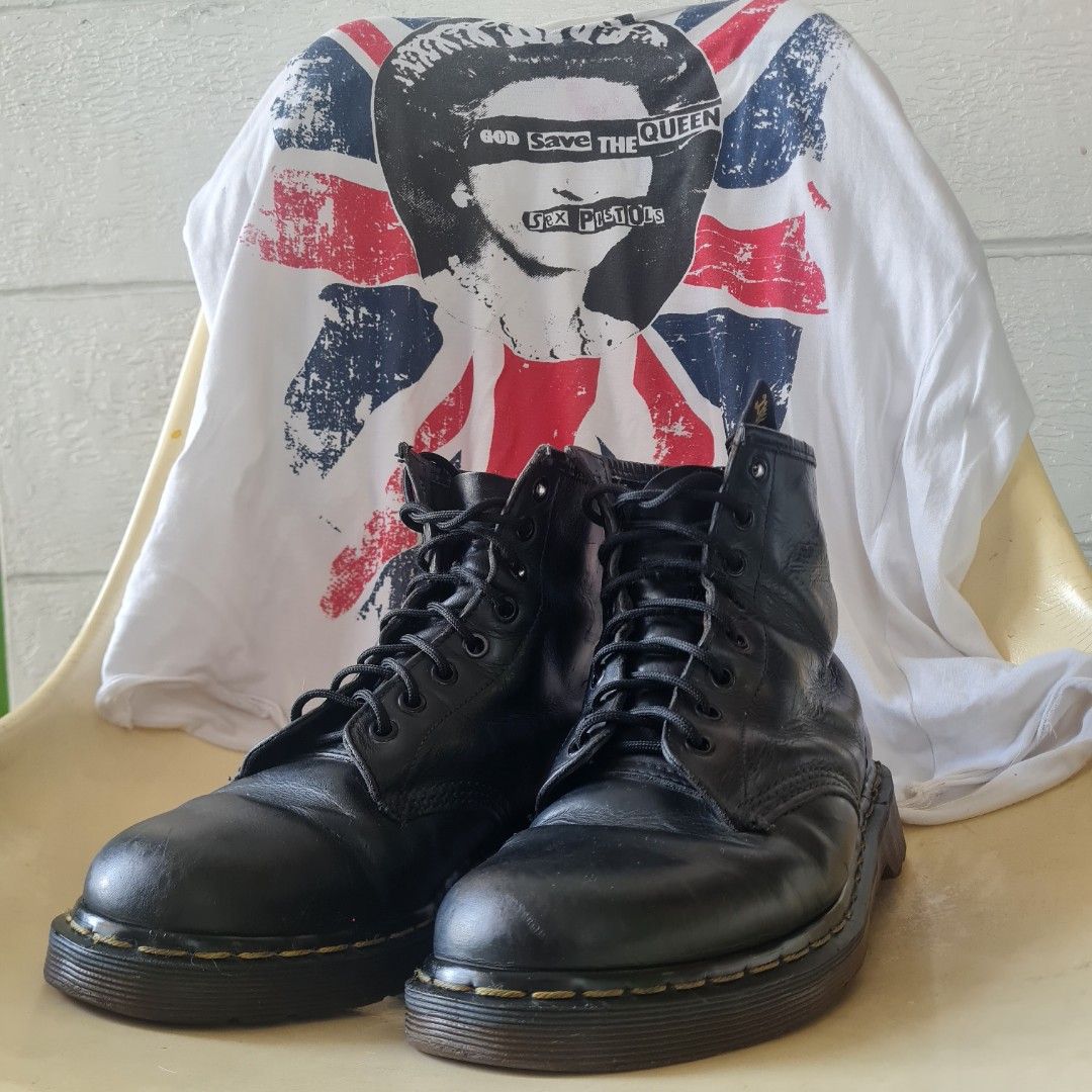 Dr. Martens size 6.5UK Men s Fashion Footwear Boots on Carousell