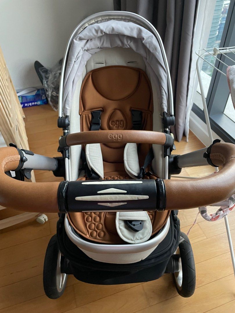 Hollywood deals egg stroller